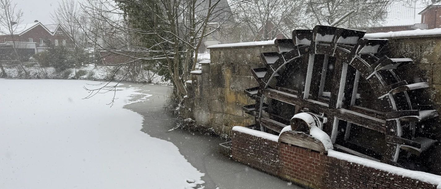 Wasserrad+Mühlenkolk-im-Winter_Lünne©SG-Spelle.jpg