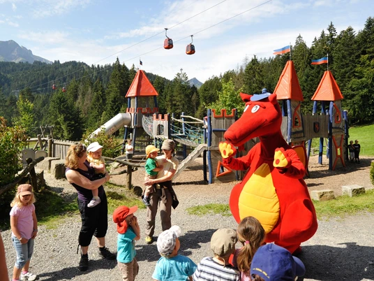 PILU beim Spielplatz PILU-Land Krienseregg