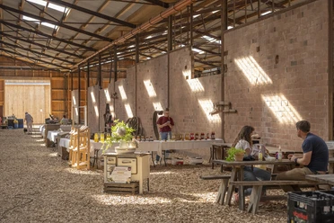 Hof an den Teichen - bereit für den Hof-Markt Hof an den Teichen - bereit für den Hof-Markt