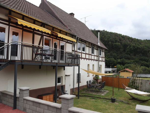 Eingangsbereich/Garten/Grillplatz