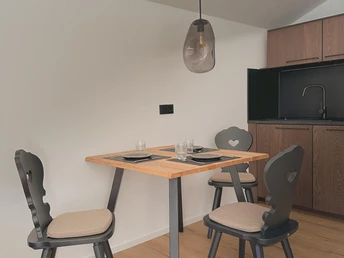 03_Farchant_Esstisch