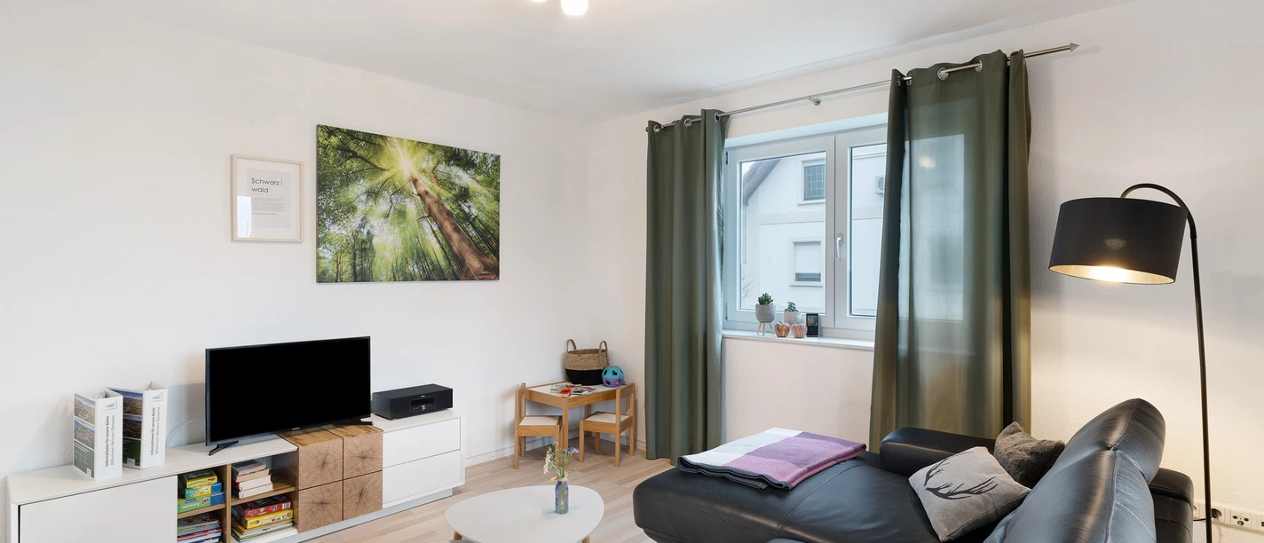 Photo, INSIDE, OUTSIDE