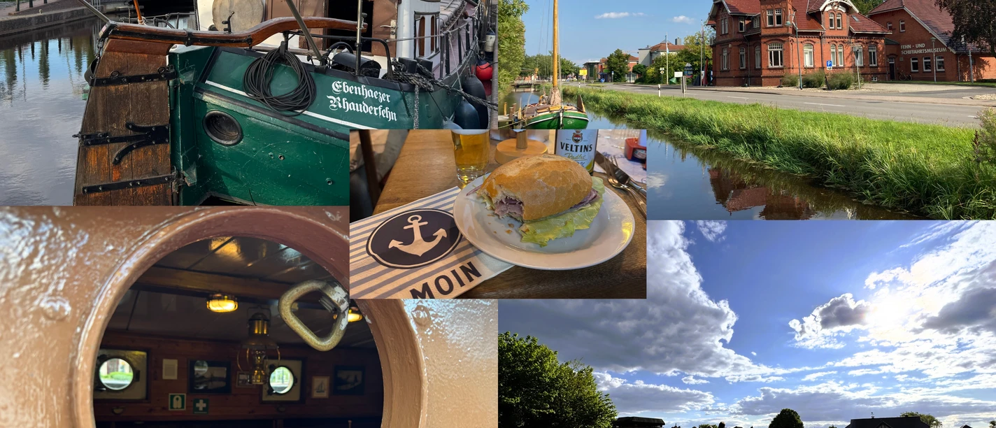 Gästeführung vom 4000x3000.png Collage mit einem grünen Segelschiff am Hafen, einem Mattjes-Brötchen mit einer "Moin" Serviette, Blick durch ein Bullauge in einen Innenraum mit Holztischen und einer Gruppe von Menschen auf einem Steg mit Wasser, einem Kanal mit einem Schiff vor einem großen rotem Haus mit Türmchen und Anbau mit Aufschrift Fehn- und Schiffahrtmuseum unter blauem Himmel