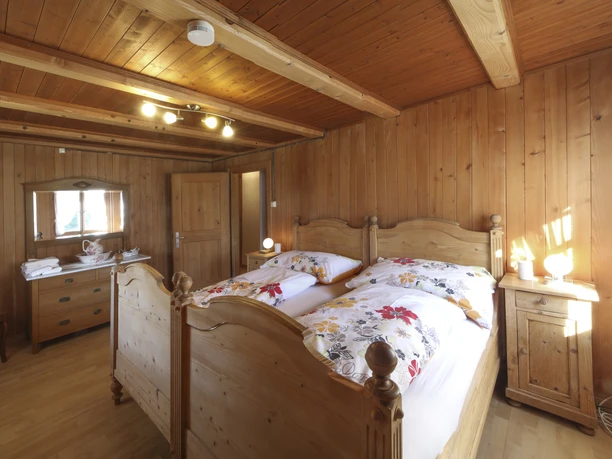 Zimmer mit zwei Einzelbetten im Bauernhaus Sunnsite