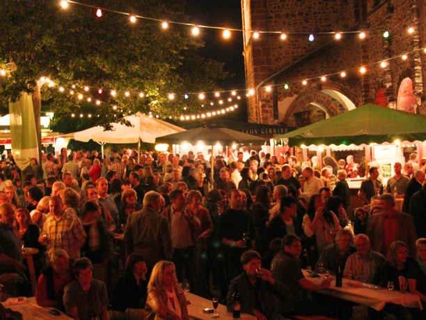 Weindorf an der Totenkirche