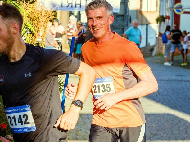 Bürgermeister Kreuter beim Altstadtlauf Treysa