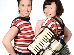 Birgit und NatalieLadysAhoi-honorarfrei.jpeg