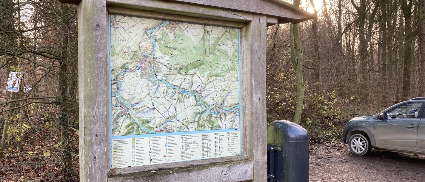 Wandertafel am Wanderparkplatz (L754) | Büren Wandertafel am Wanderparkplatz (L754) | Büren