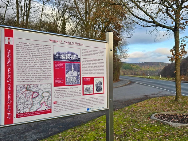 Dorfplatz-Niederschleidern-3-quer-web.jpg