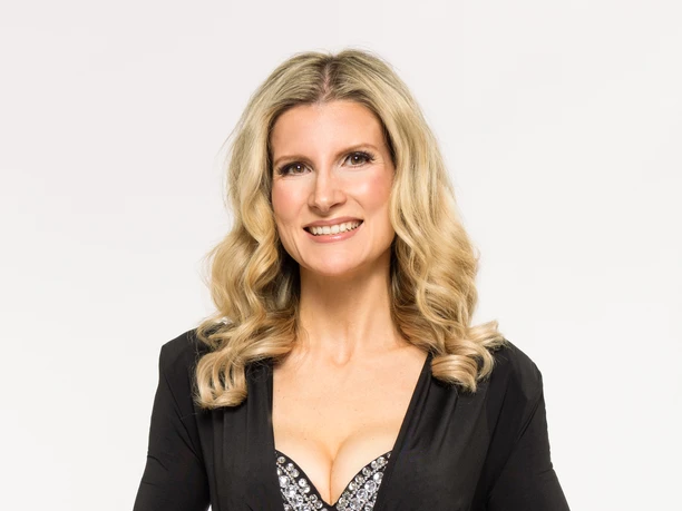 caro_helenefischer-double_tribute_IE_152_square (1) - Kopie - Kopie.jpg