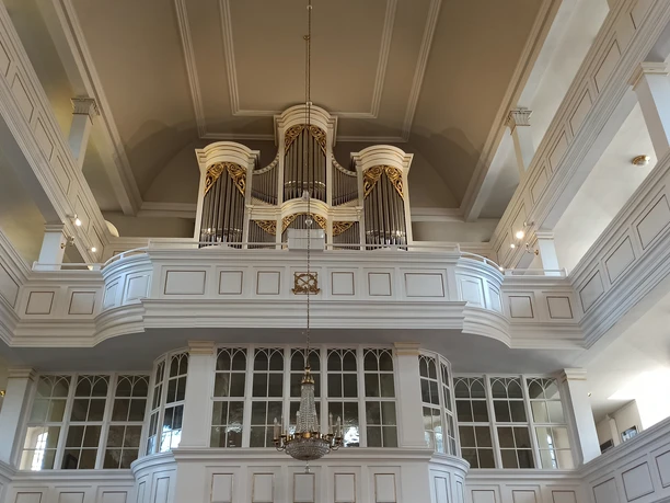 Kreutzbach-Orgel St. Nicolai Waldheim Blick auf die Kreutzbach-Orgel in der Kirche St. Nicolai in Waldheim