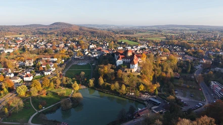 Aerial view of Iburg Castle, with clearly recognizable castle grounds.