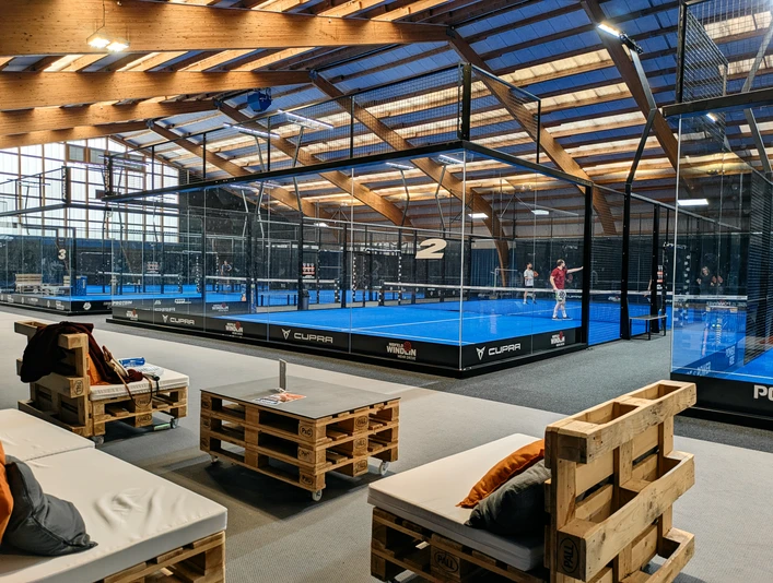 Lounge bei Padelta Kriens