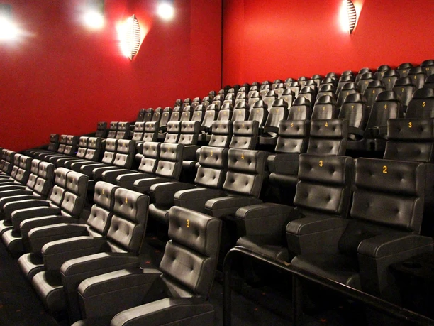 Cinemotion_IMG_0001 (c) Cinemotion_WEB.jpg Kinosaal CineMotion Bremerhaven