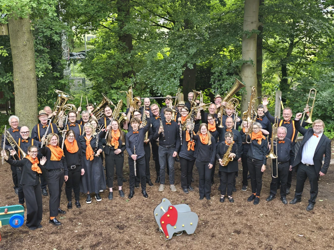 Blasorechster GM Hütte Neu.jpg