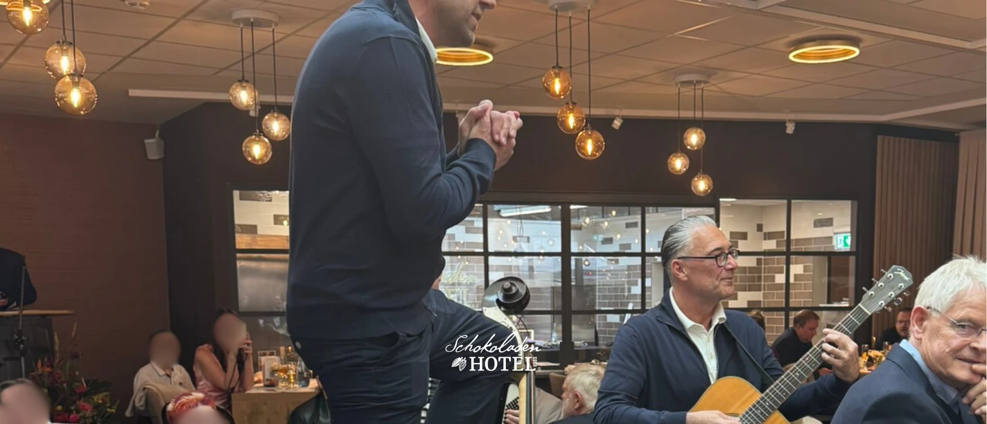 Newsletter (13 x 18 cm) (3).png