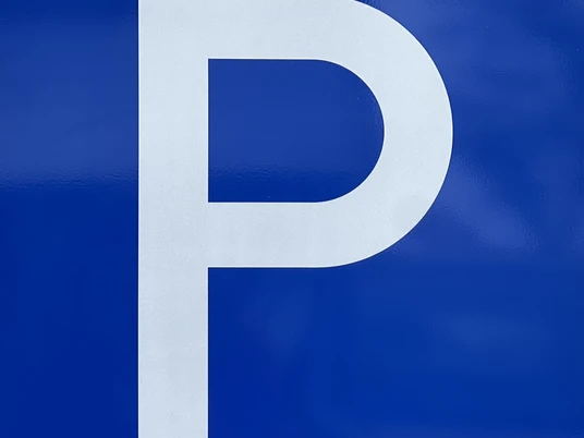 2026-Naumburg-Parkplatz-Schild-Bärbel-Dollhopf