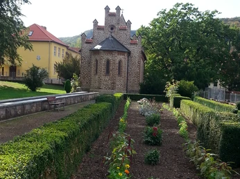 Kurpark Stecklenberg mit Blick auf die Kirche
