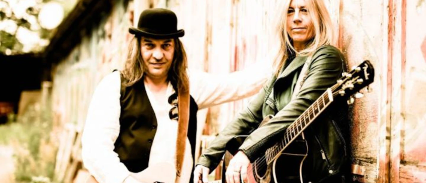 love on the rocks-.jpg