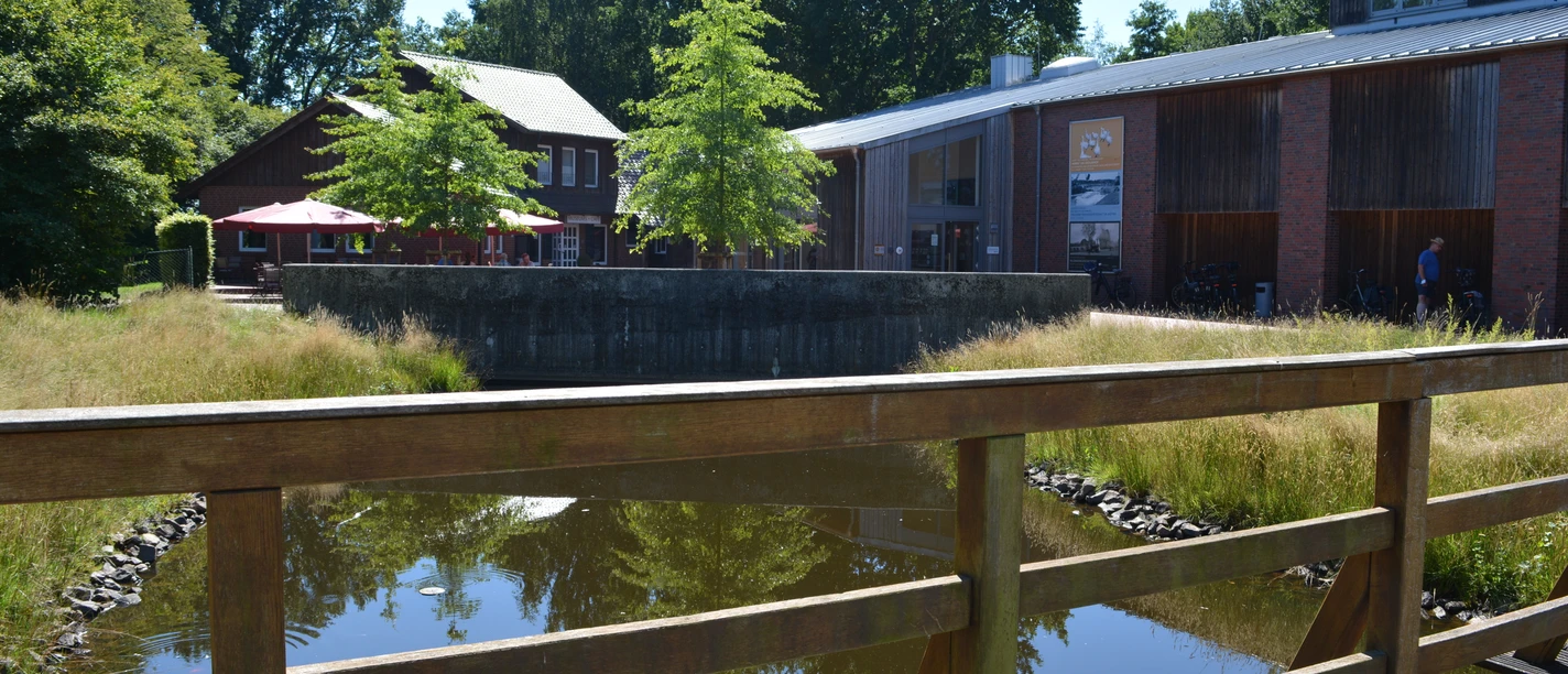 Emsland Moormuseum Brücke Gemeinde Geeste.JPG