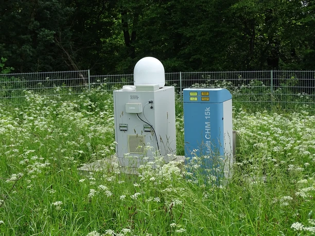 Radargeraet und Ceilometer