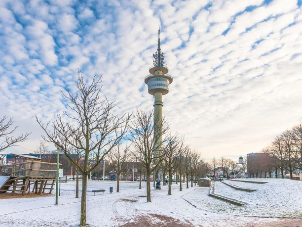 Richtfunkturm Bremerhaven_Winter004-19 (c) Marco Butzkus_Erlebnis Bremerhaven_WEB.jpg Richtfunkturm/Radarturm im Winter