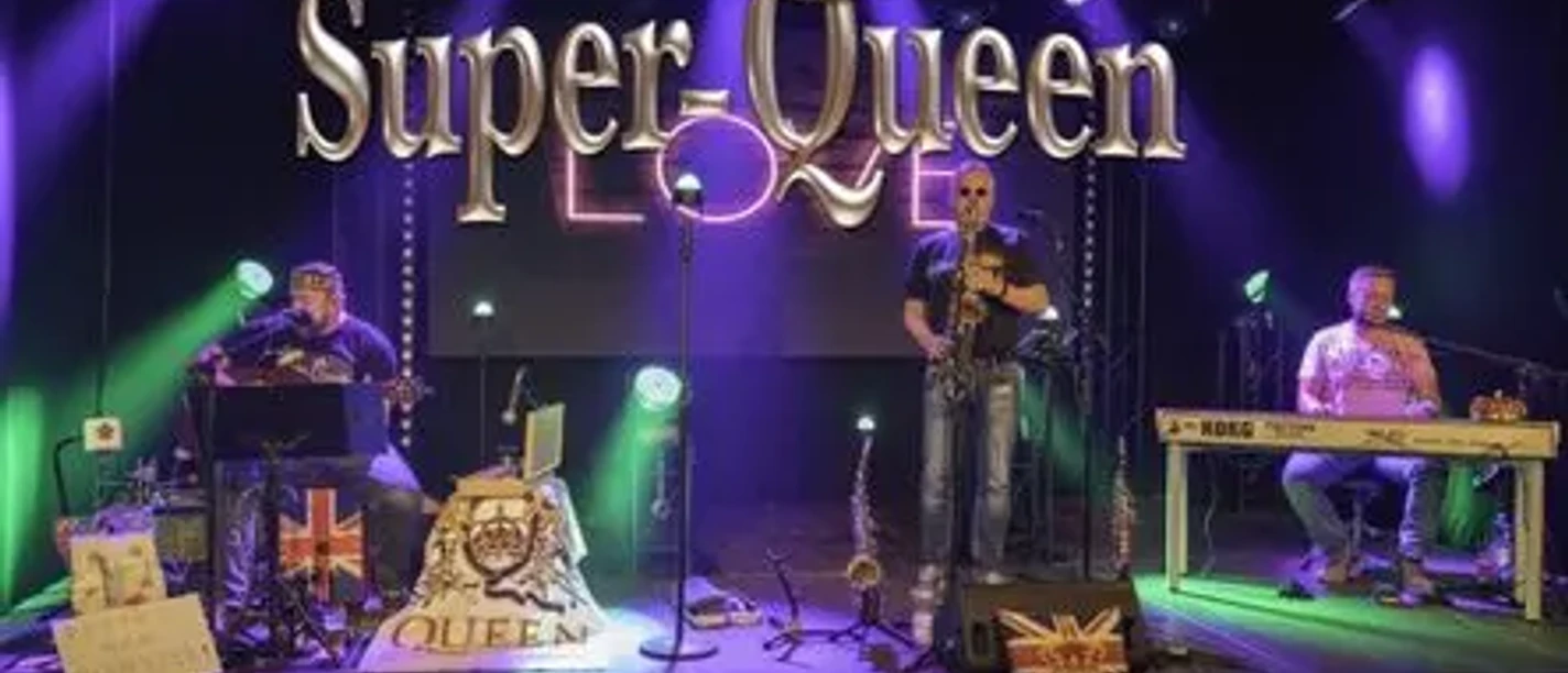 super queen.webp