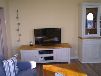 WohnraummitTV_Haus Rosengang - Wohnung Traumblick.jpg