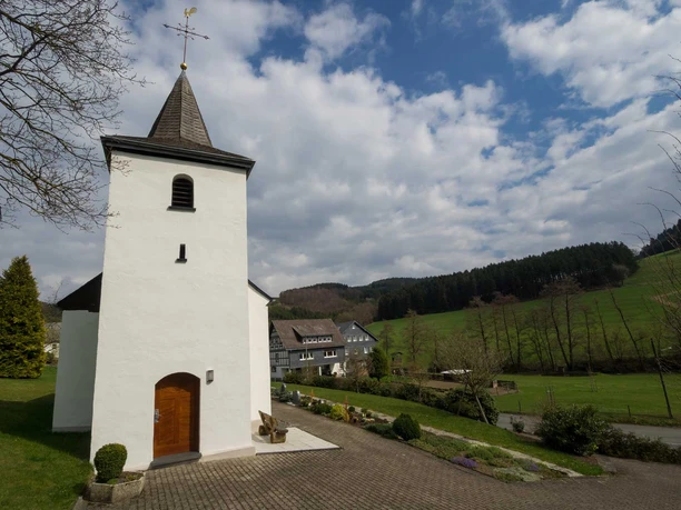 Kirche in Altenilpe Kirche in Altenilpe