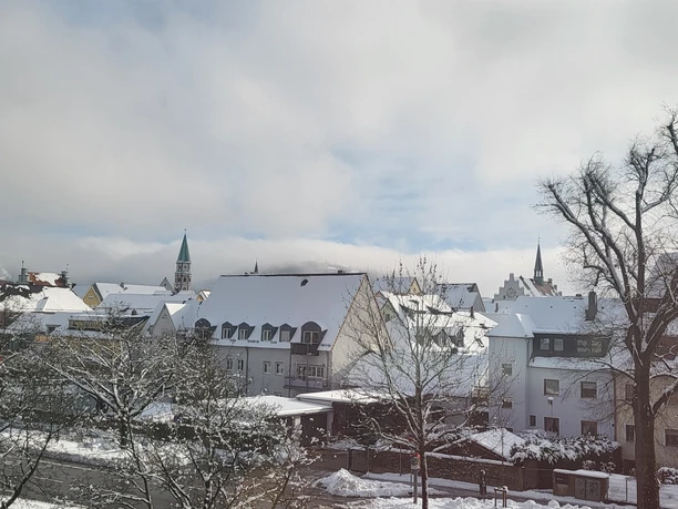 Verschneites Neumarkt (Foto Christine Riel).jpg