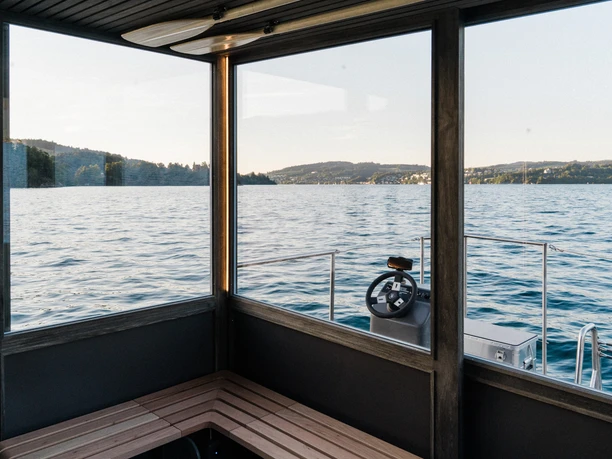 Sauna boat
