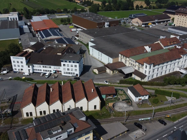 Entdeckungsjagd Hochdorf Fabrik von oben