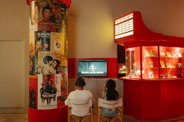 Ausstellung im Filmmuseum Potsdam Die Ausstellung "Traumfabrik" im Filmmuseum Potsdam von innen.