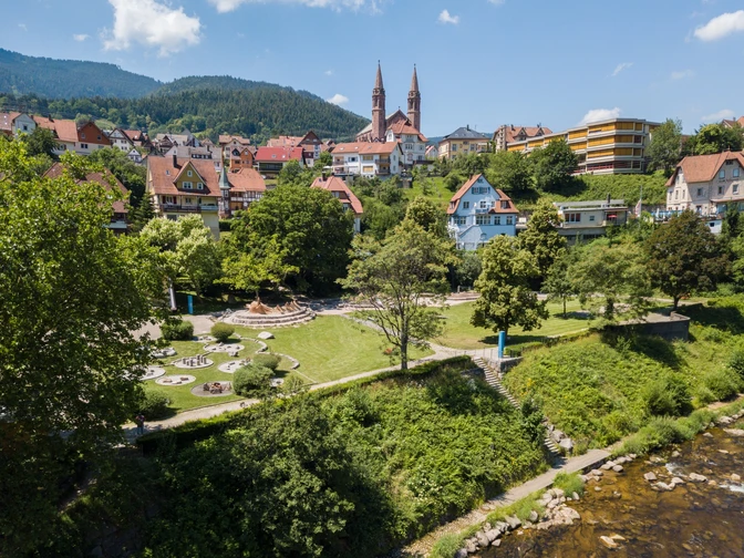Forbach-Blick auf Murggarten und kath. Kirche