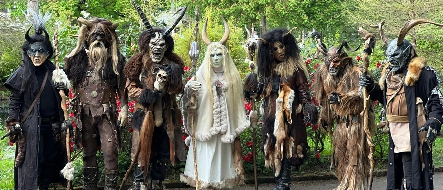 Schattenwelten Figuren_Sandra Kemmling.jpg