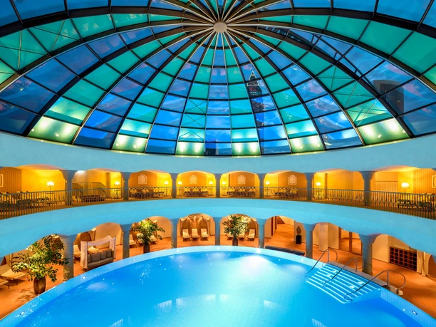 Frankfurt Meridian Spa - Pool glass dome Indoor pool beneath large glass dome with surrounding galleries