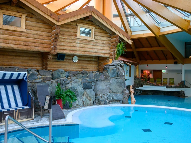 Kirchberg_Außenpool3©Volker Rosenau.jpg