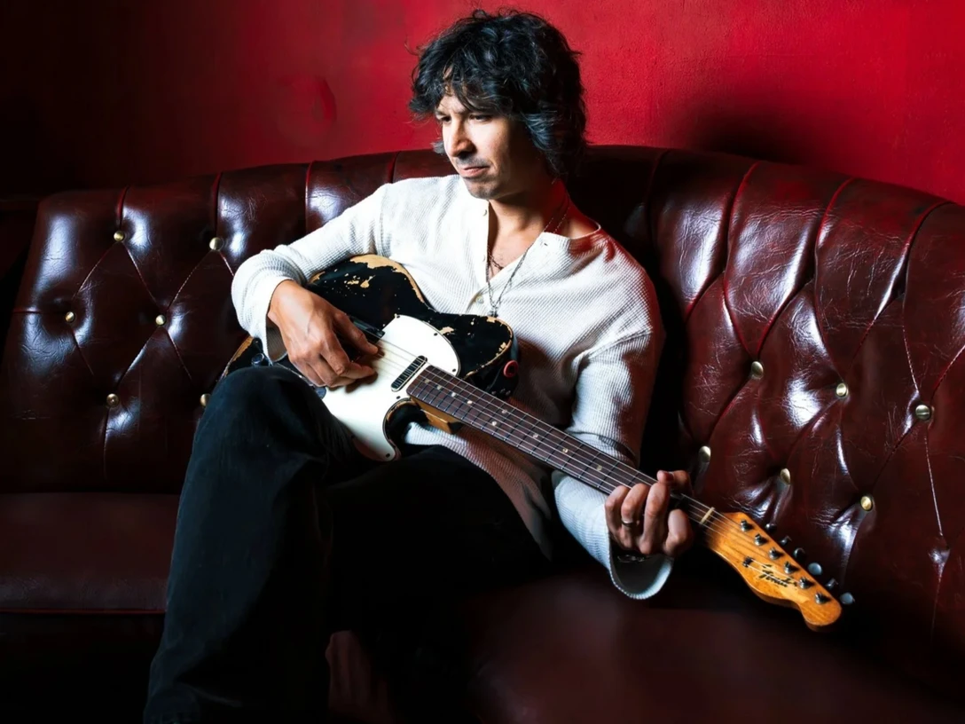 Davy Knowles_C_Allison Morgan.png