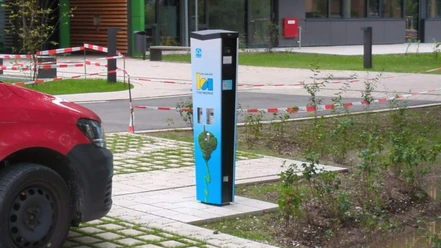 E-Ladestation Schule St. Georg.jpg