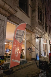Eingangsbereich des Findus in Bremerhaven mit Banner der Veranstaltungsreihe Science Goes Public.