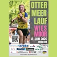 Ottermeerlauf (1080x1920).jpg Läuferin im gelben Trikot beim Ottermeerlauf in Wiesmoor, sportliche Stimmung und sommerliches Wetter