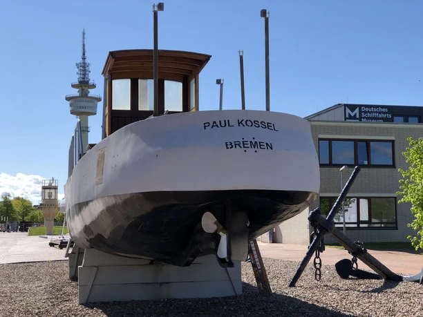 Paul Kossel (c) Mailin Knoke (1)_WEB.jpg Historisches Schiff „Paul Kossel“ vor dem Deutschen Schifffahrtsmuseum in Bremerhaven.