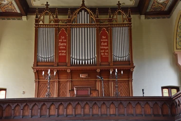 Schmeisser-Orgel in der Martinskirche Fuchshain Blick auf die Schmeisser-Orgel in der Martinskirche Fuchshain