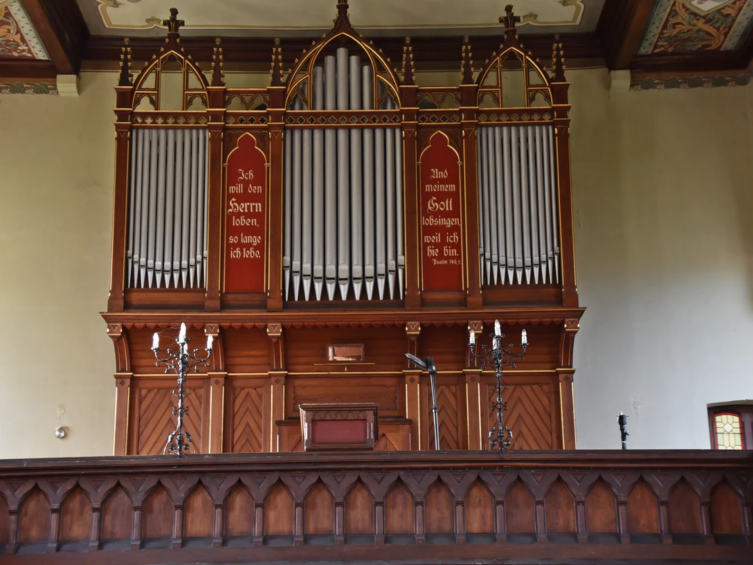 Schmeisser-Orgel in der Martinskirche Fuchshain Blick auf die Schmeisser-Orgel in der Martinskirche Fuchshain