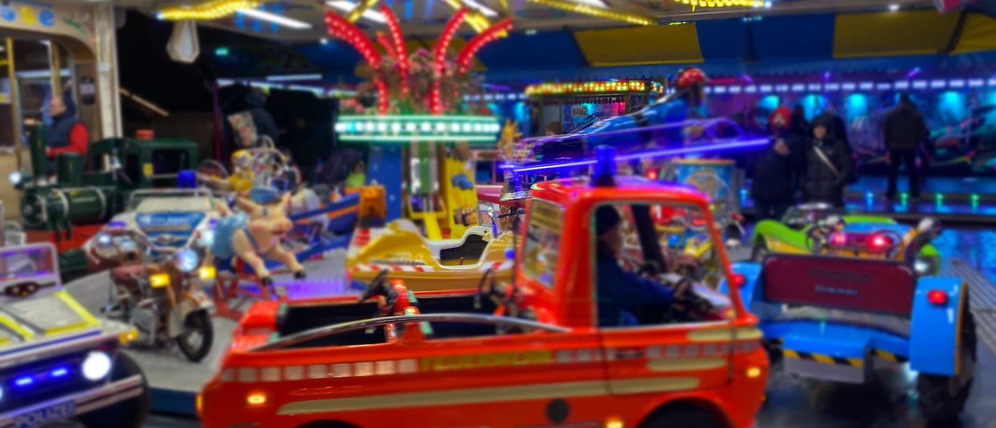 Jahrmarkt10_2025_KinderKarussell1_GerhildKutschale.JPG