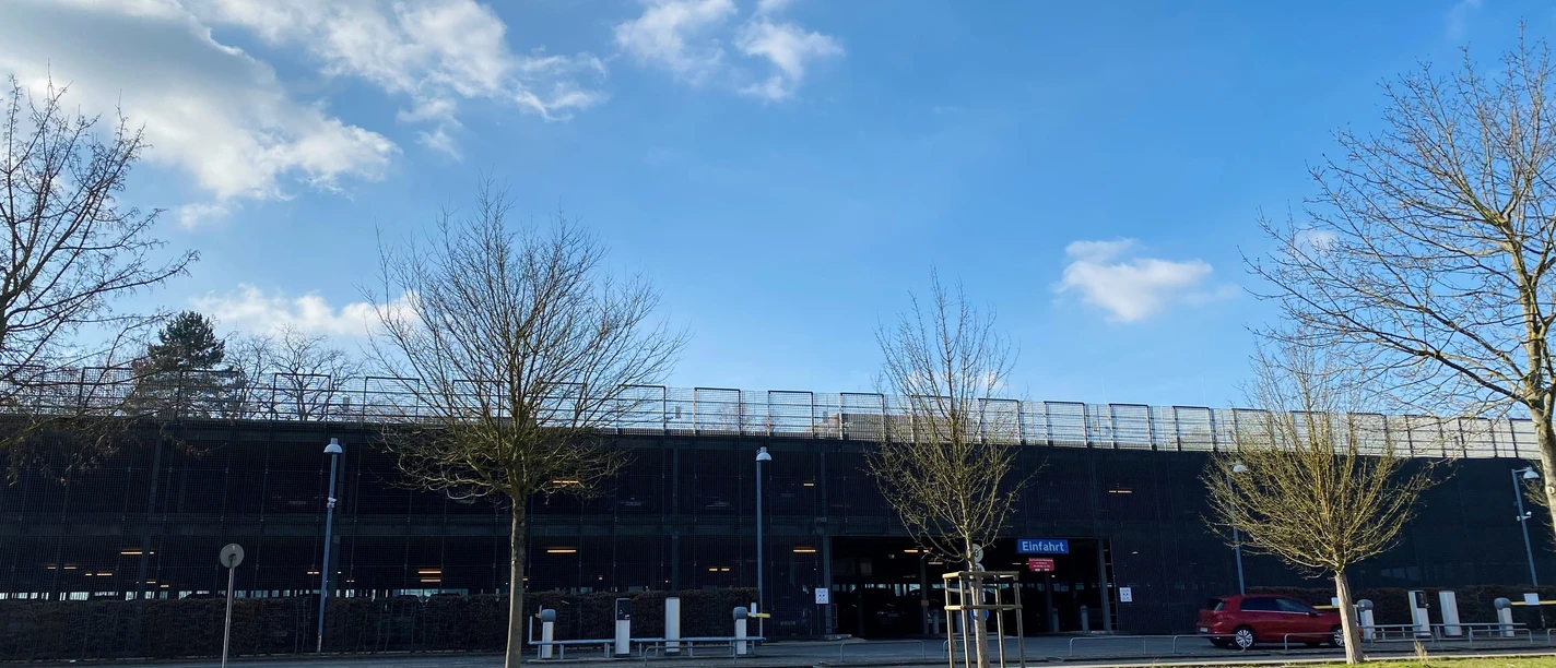 3199_Parkhaus am Klinikum_CC BY-SA_©-Lüneburg Marketing GmbHKoops.jpg