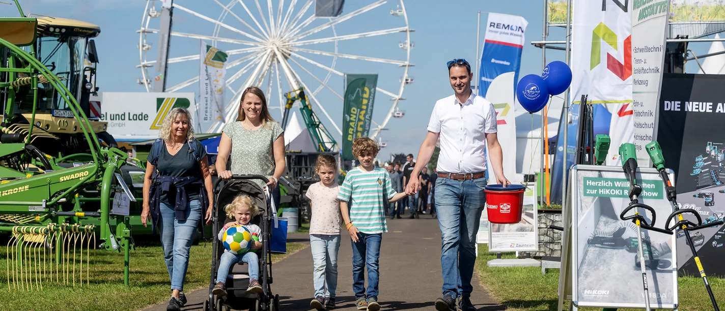 Familie auf der Tarmstedter Ausstellung Familie auf der Tarmstedter Ausstellung