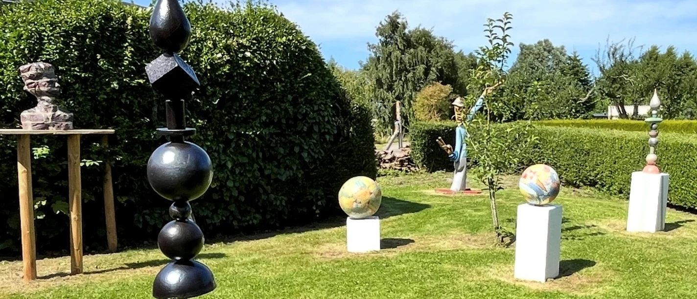 14-Harle-Kunstausstellung Neufunnixsiel.jpg