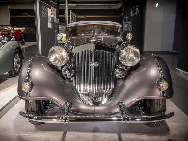 SoA-100H8_Horch855_051_Foto_Stefan Warter_AHM.jpg