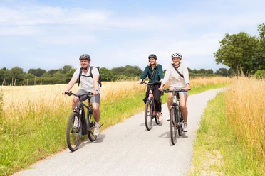 schleidoerfer_fahrradfahrer_auf_kreisbahntrasse